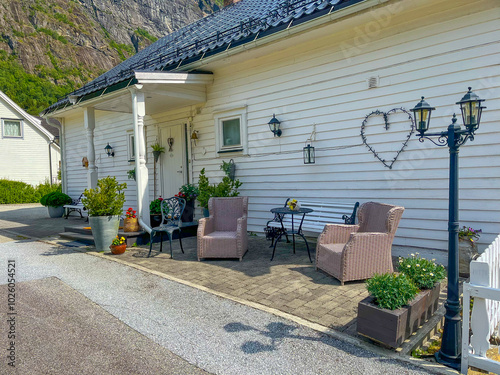 Das schöne Städtchen Solvorn am Sognefjord in Norwegen