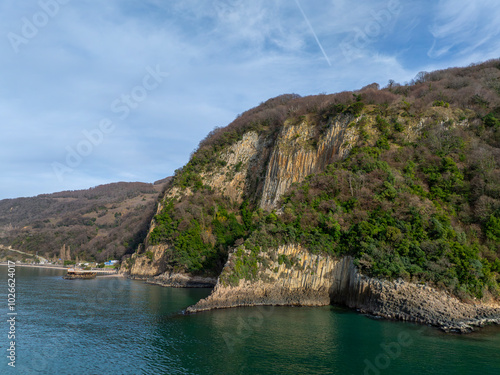 Lava columns formed 80 million years ago as a result of the cooling and crystallization of lava flowing from volcanoes on the Güzelcehisar coast of Bartın.