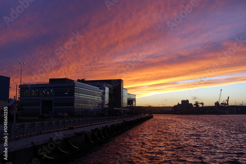 Terminal pasażerski i widok na port Gdynia