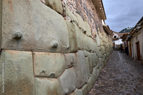 Travel, adventure and lots of history : Inca stone walls in Cusco, Peru, a remarkable example of Inca architecture and craftsmanship