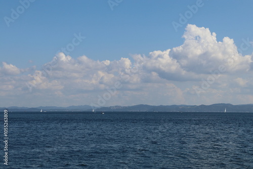 浦賀の風景。陸軍桟橋より東京湾と房総半島を望む。