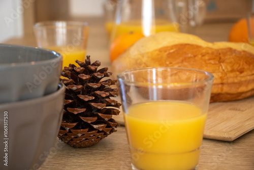 petit déjeuné dans la salle à mangé du mobile home au camping