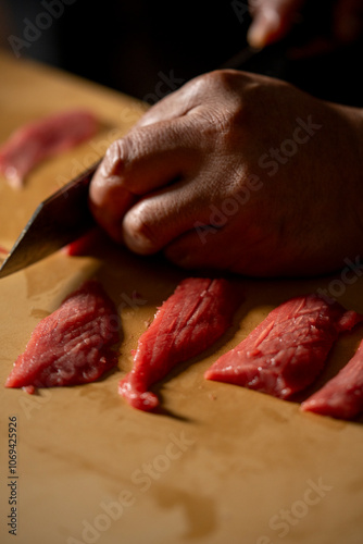 Cutting tuna