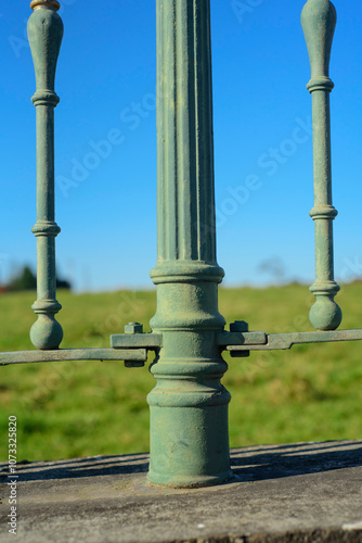 Poste metálico de valla de jardín