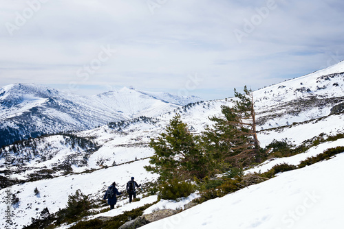 La Bola del Mundo o alto de las Guarramillas es una montaña de la sierra de Guadarrama, en el sistema Central de la península ibérica. Se ubica en la Comunidad de Madrid.