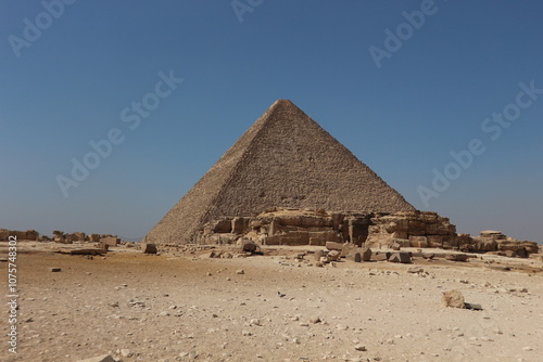 pyramids of giza