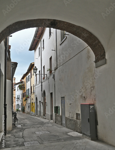 Castiglion Fiorentino: strade, vicoli, case e palazzi del centro storico: Arezzo - Toscana 