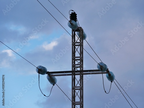 Strommast vor Himmel auf La Gomera