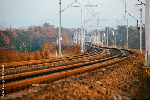 Widok na tory kolejowe w Goczałkowicach zdrój, Śląsk.