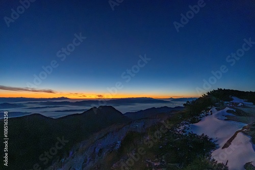 雲海の朝焼け