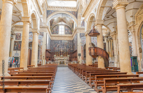 In einer Kirche in Gallipoli, Apulien, Italien.