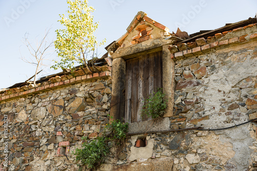 leerstehendes altes Haus